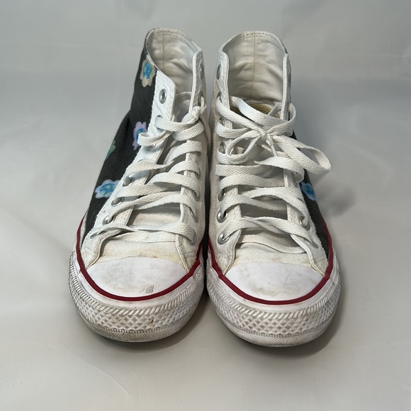 Personally designed basic white converse - Picture 2 of 8